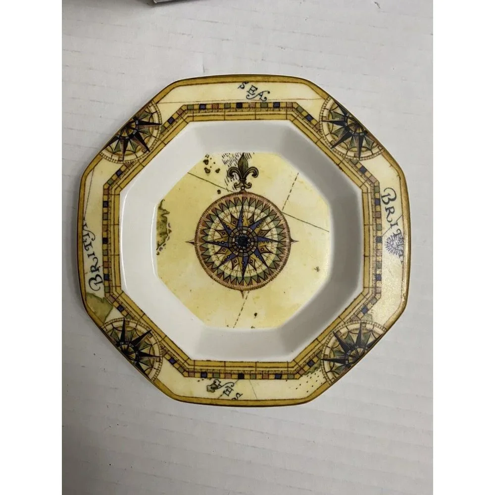 Small Wedgwood Atlas Octagonal Trinket Dish PlateBone China England‎ 1996
